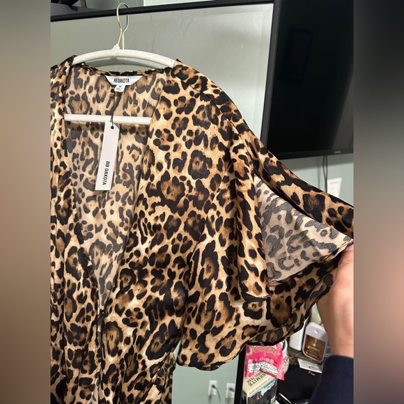 NWT BB Dakota Wild Card Animal Print Wrap Ruffle Dress - Picture 8 of 15